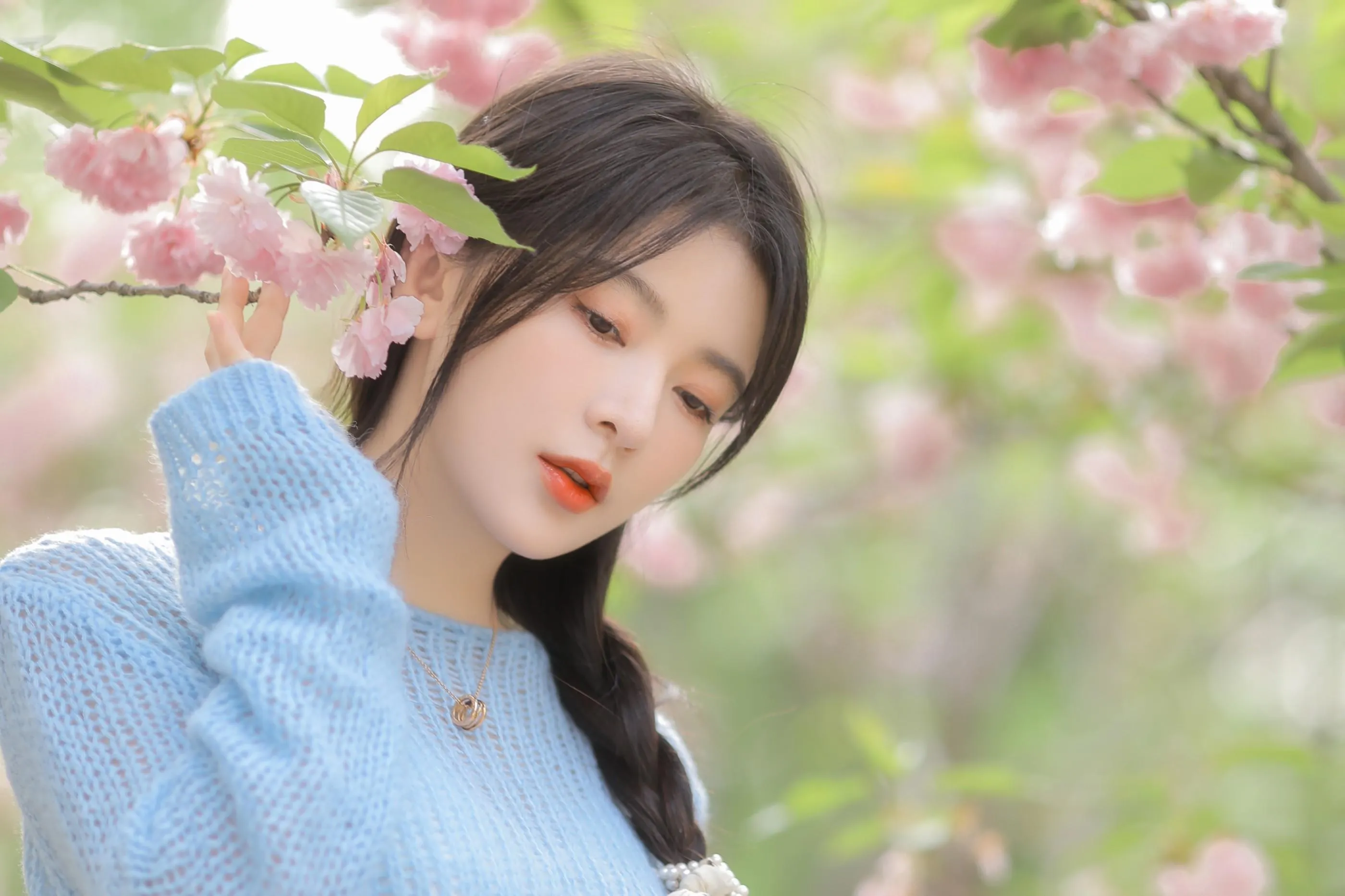 [艺图语] 2022.06.22 粉蓝晚樱 杨伊墨 [29P]插图2